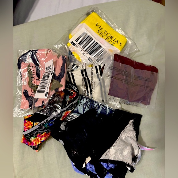 Victorias Secret underwear bundle - Picture 1 of 3